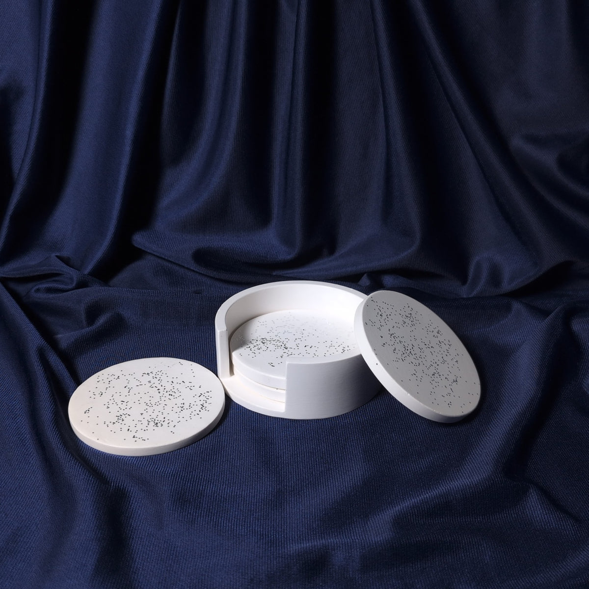 Set handmade 4 Suporturi Căni cu Stativ "Stardust White"