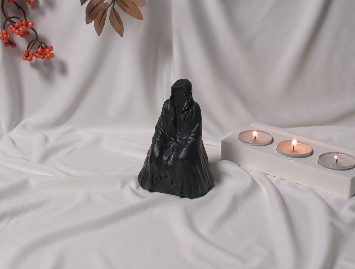 Figurina decorativa de Halloween spectru neagră pelerina handmade Melamar