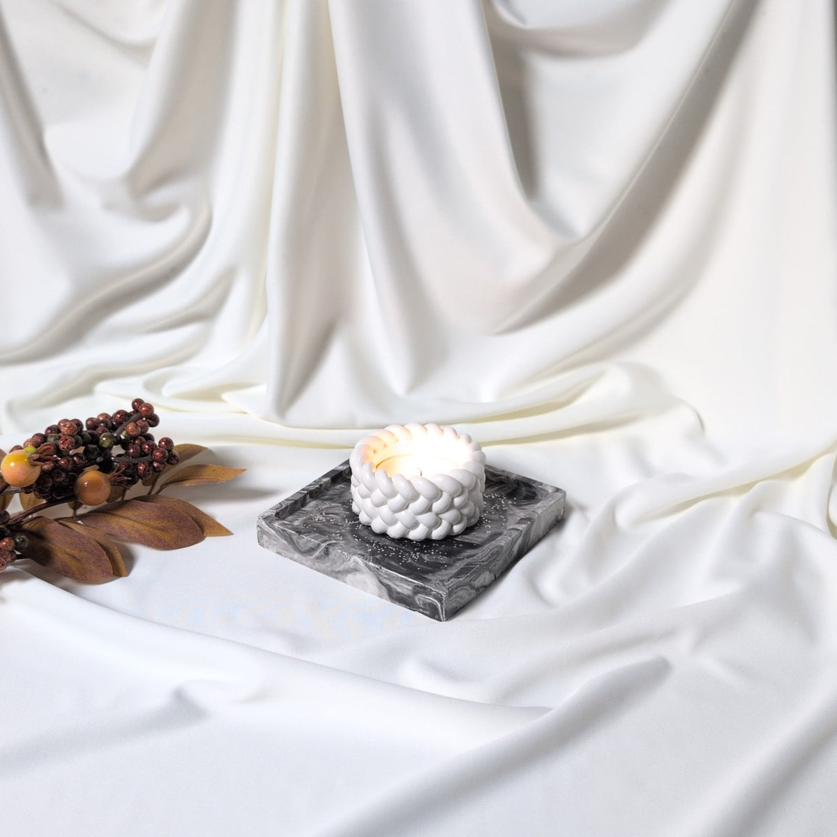 Tavita decorativa handmade cu lumanare parfumata decor interior minimalist
